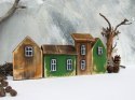 4 drewniane domki dekoracyjne